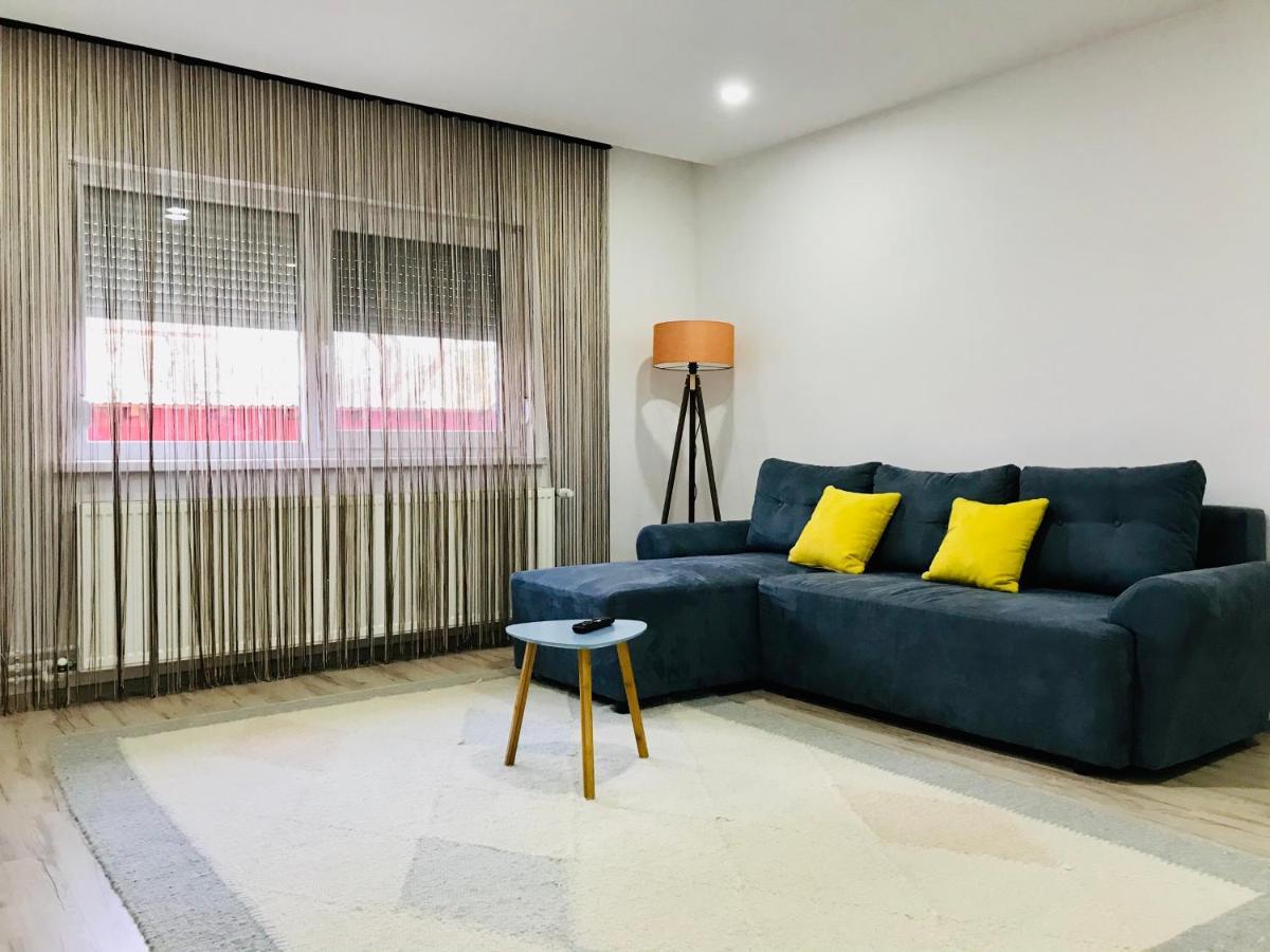 Comfy Apartment - Free Private Parking,Ac,Wi-Fi คารีย์ ภายนอก รูปภาพ